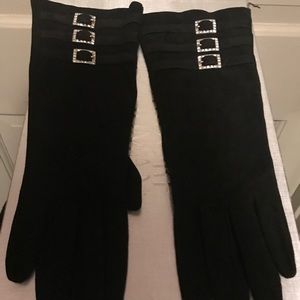 Black suede gloves w/ rhinestone buckles  silk lined size 8 made in Italy